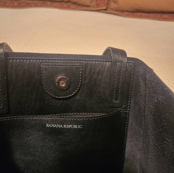 Banana Republic Leather Tote - Picture 2 of 6